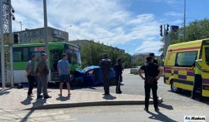 ДТП с участием общественного транспорта в Атырау – есть постравшие