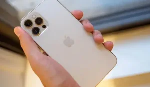 13-летнего школьника обманули на 300 тысяч при покупке iPhone в ВКО: интернет-мошенники провернули сложную схему