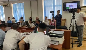 «Из-за тебя мы развелись»: в суде свидетель рассказал о словах обвиняемого по делу о покушении на замакима Шымкента