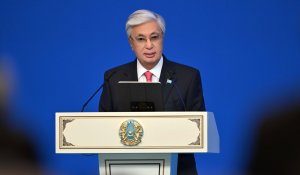 Президент призвал не наказывать учителей за проступки учеников вне школы