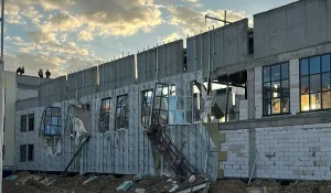 Крыша строящейся школы рухнула в Атырауской области