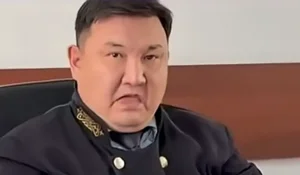 Что решила комиссия по судье, который показал язык на процессе по делу Берденова