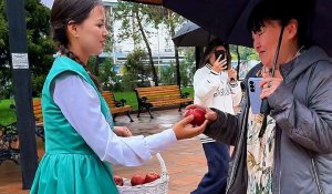 День города: Алматы встречает жителей и гостей яблоками