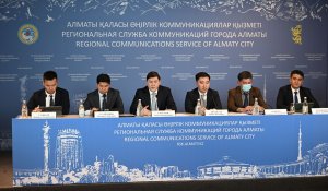 В Алматы дворникам повысили зарплату и ввели круглосуточную уборку города