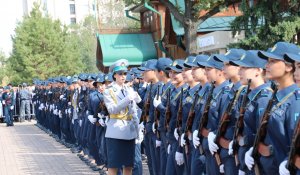В Алматы прошла церемония Присяги молодых курсантов Алматинской академии МВД