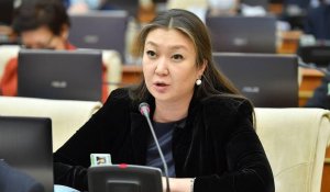 «Дети в страхе»: Закиева рассказала, что происходит в школах Жамбылской области