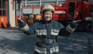Один день в пожарной части: Молодежь Алматы ознакомилась с работой спасателей