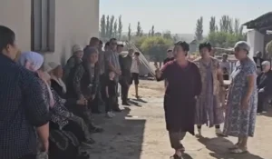 Школьница из Туркестанской области родила ребенка от 71-летнего родственника