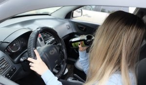 Пьяная за рулем и без водительских прав судья задержана в Астане