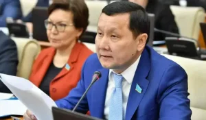 Депутат предложил узаконить вторую жену в Казахстане