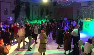 В Кыргызстане тои и работа развлекательных заведений будут ограничены до 22:00 – глава ГКНБ