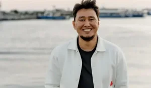 «Оставьте все и обнимите своих детей»: Жахан Утаргалиев обратился к родителям после долгожданной радости друга