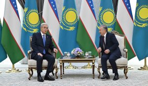 Токаев провел переговоры с Президентом Узбекистана