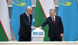 Токаев и Мирзиёев приняли участие в церемонии запуска совместных проектов на 1,2 млрд долларов