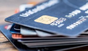 Банковская карта должна быть «чистой»: с нового года в Казахстане начнут отслеживать мобильные переводы