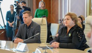 В Усть-Каменогорске запустили мобильную эколабораторию для оперативной проверки воздуха