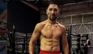 Алимханулы обратился к фанатам перед боем за три титула