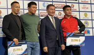 Квартира чемпиону мира, сенсации и победы: В Алматы стартовал чемпионат Казахстана по борьбе