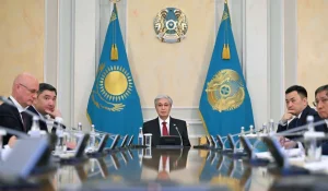 «Затягивают решение проблем»: Токаев раскритиковал министерства за проволочки в транспортной сфере