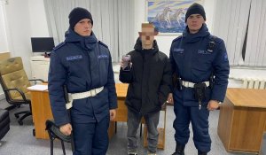 Гвардейцы вернули горожанину утерянный телефон в Таразе