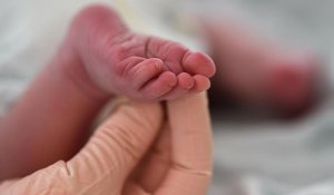 В День независимости в Астане родились 18 малышей