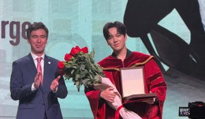 Димаш Кудайберген стал почётным профессором КазНМУ
