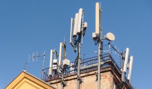 Страх перед вышками или качественная связь: что выбирают жители Алматы