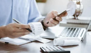 Рейды и проверки: с 2026 года налоговики получат новые полномочия