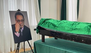 Последнее письмо Нурлана Сегизбаева зачитали на прощании в Союзе писателей