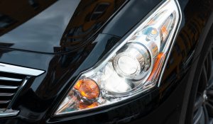 Безопасность на дорогах: в Мажилисе требуют запретить незаконные LED-фары