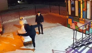 Подростки устроили хулиганский погром в «Перевернутом доме» в Актау