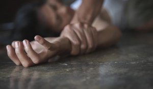 Похищение и изнасилование в Шымкенте: депутат потребовал арестовать всех соучастников, включая «бабушек»