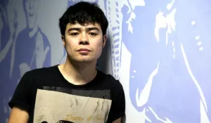 «При лунном свете была как яблочко»: признание комика о домогательствах в поезде вызвало скандал