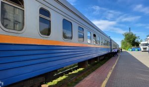 Один раз в год: военнослужащим Казахстана и членам их семей разрешили бесплатно ездить на поезде