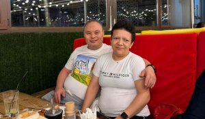 «Не изолируйте особенных детей»: блогер обратилась к родителям и рассказала о брате с синдромом Дауна