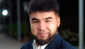 "Спешил на свадьбу": известный тамада погиб в жутком ДТП в области Жетысу