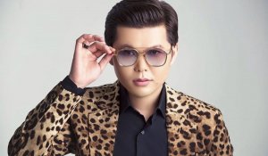 Певца Ернара Айдара оштрафовали за его видео на дороге в Таразе