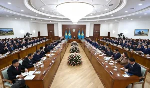 «Хороший результат». Токаев оценил работу правительства за 2025 год