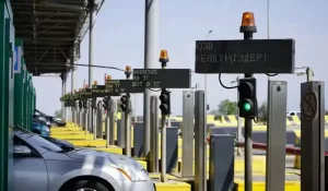 В Казахстане могут появиться три новых платных участка автодорог