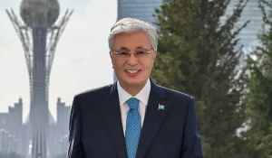 Президент Казахстана поздравил женщин с 8 Марта