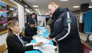 Более 7,9 млн граждан поддержали новую Конституцию на референдуме