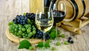 «Яблоко – больше не вино»: как новые запреты ЕАЭС изменят ценники на алкоголь в Казахстане