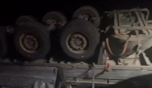 Массовое ДТП в области Жетысу: фура опрокинулась и придавила встречное авто