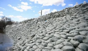 Паводковая угроза в Казахстане: 15 населённых пунктов в зоне риска