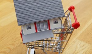 Казахстанцев предупредили о лже-брокерах по программе «7-20-25»