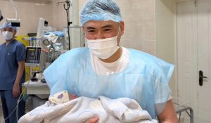 «Святая семерка»: популярный певец Торегали Торали вновь стал отцом