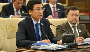 Асхат Аймагамбетов: Казахстан готовит тысячи специалистов, которые никому не нужны