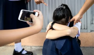 В Казахстане введут штрафы за буллинг в школах и утвердили единый алгоритм защиты детей