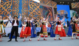В Алматы отметили День единства народа Казахстана
