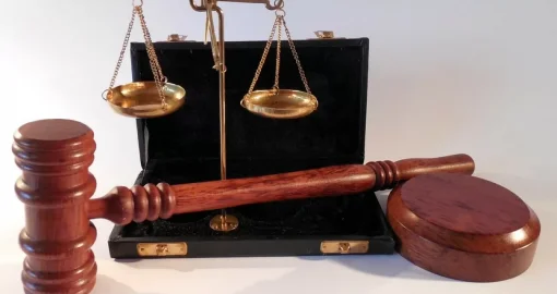 В Казахстане наказали 699 частных судебных исполнителей за незаконное удержание средств